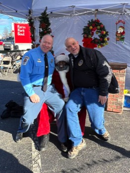  Lexington Park Holly Days at St. Mary's Square, with Commissioner Ostrow and Santa! 